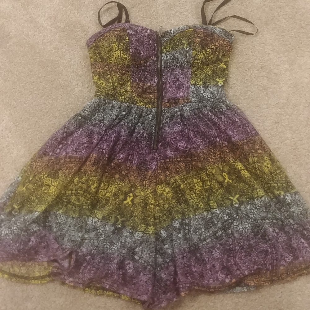 Material girl-dress